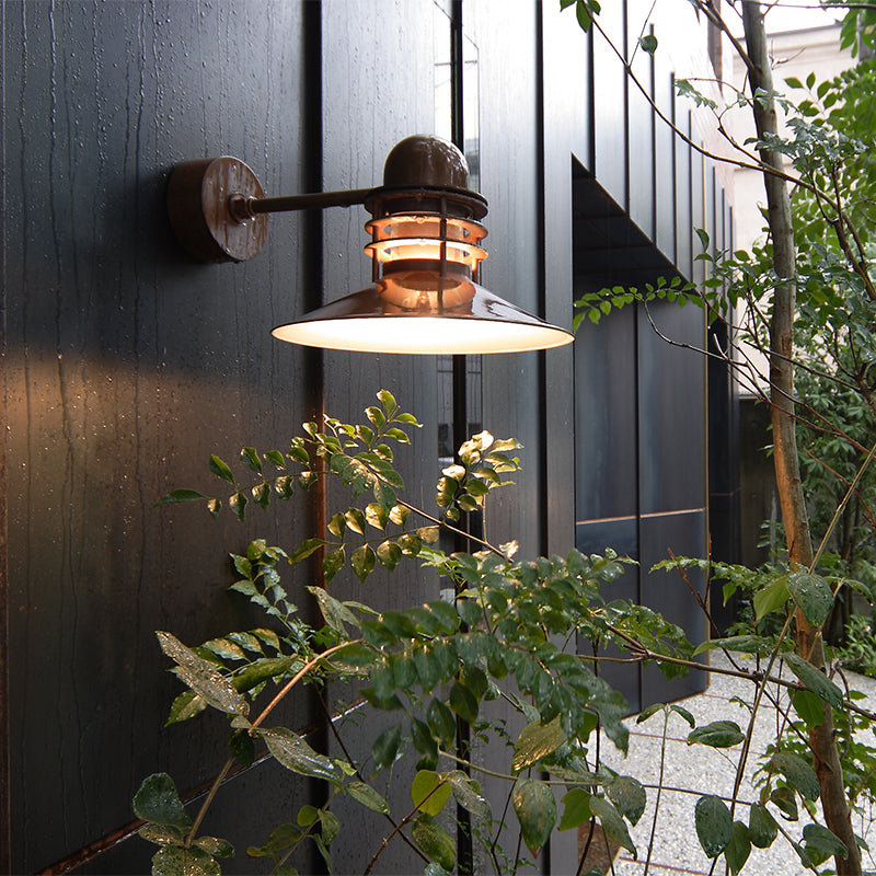Louis Poulsen Nyhavn Wall Light