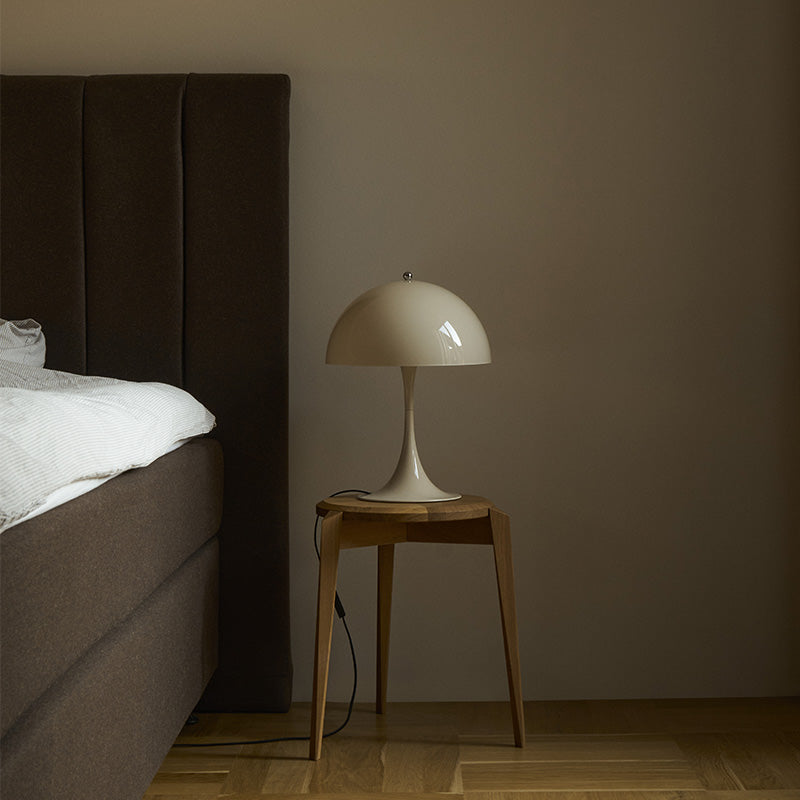 Louis Poulsen Panthella 320 Table Lamp V2