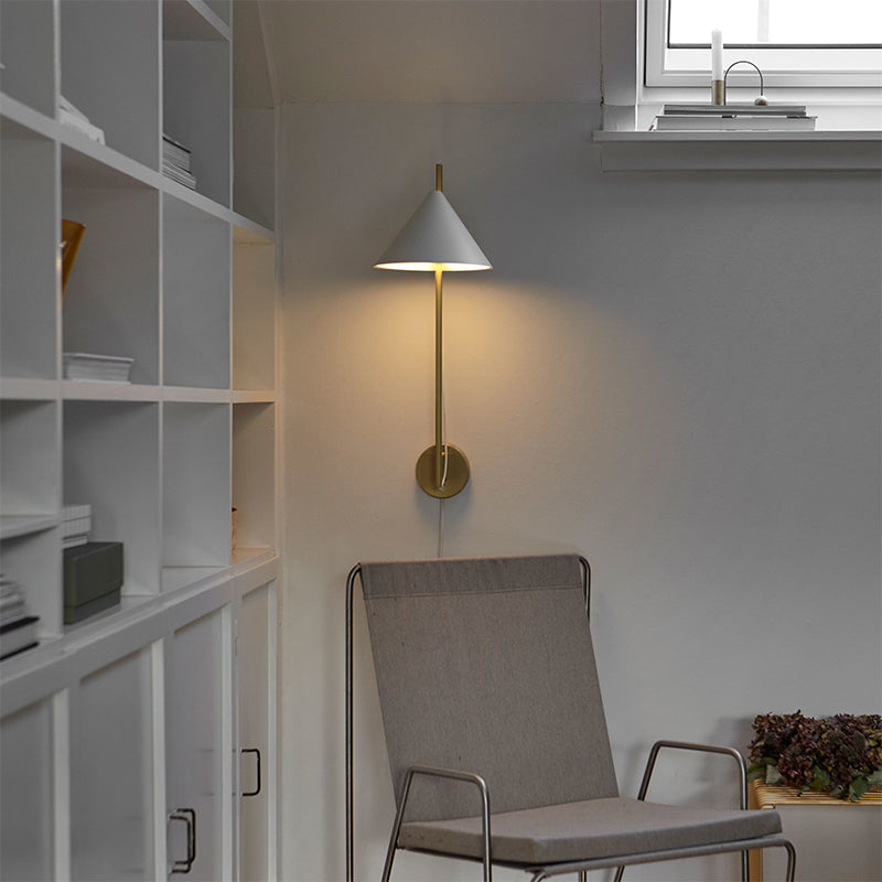 Louis Poulsen YUH Wall Light
