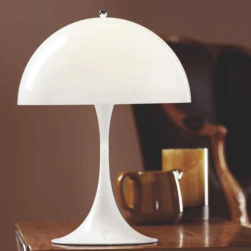 Louis Poulsen Panthella 400 Table Lamp
