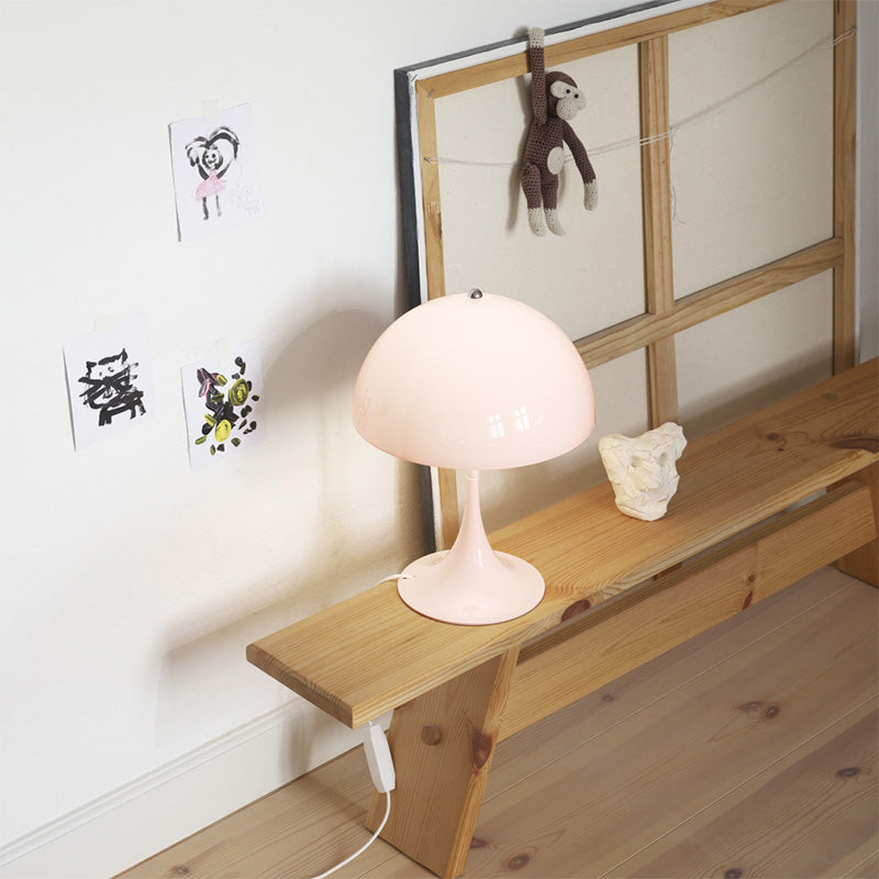 Louis Poulsen Panthella 250 Table Lamp