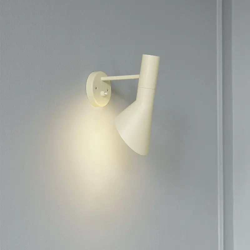 Louis Poulsen AJ Wall Light