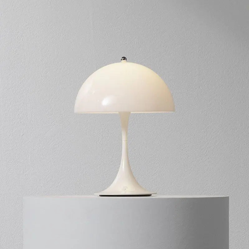 Louis Poulsen Panthella 250 Portable Table Lamp