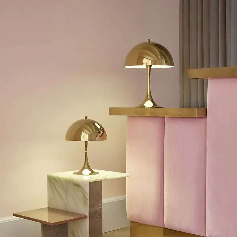 Louis Poulsen Panthella 320 Table Lamp