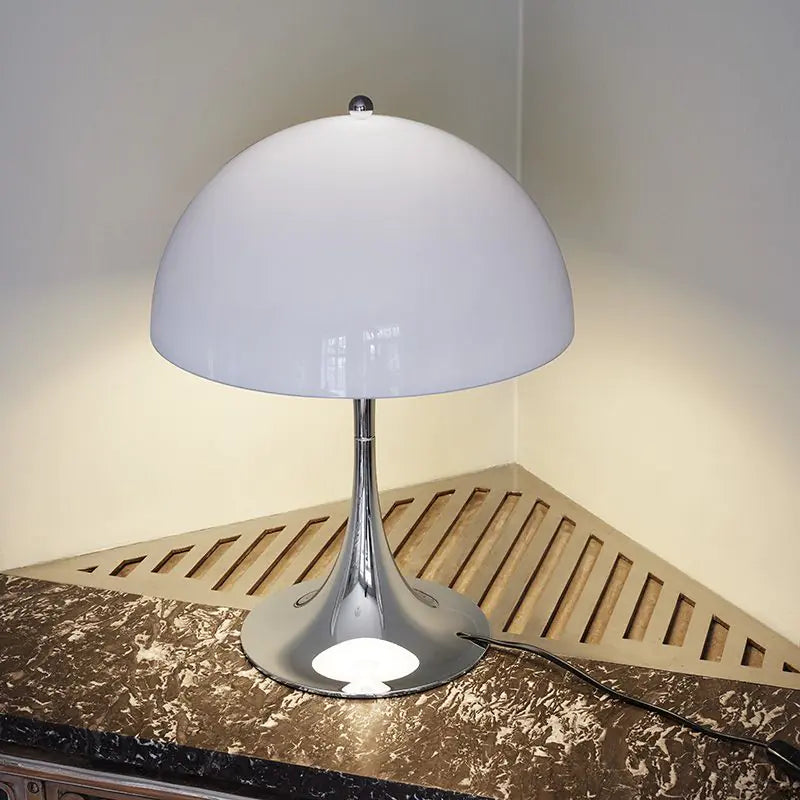 Louis Poulsen Panthella 320 Table Lamp