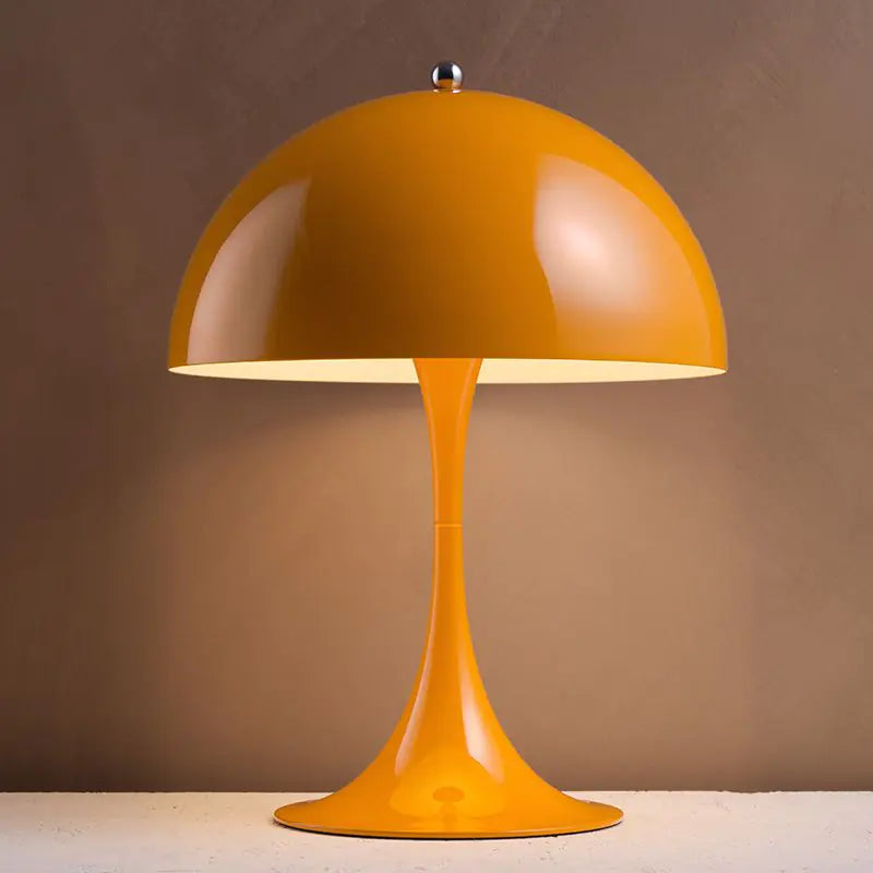 Louis Poulsen Panthella 250 Table Lamp